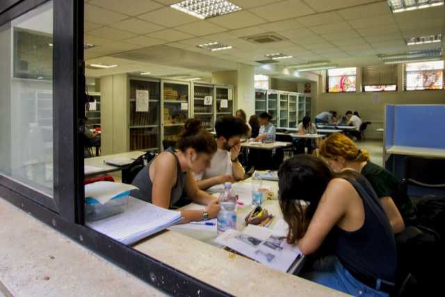 Da Matematica a Linguistica: ecco quali sono gli esami pi� temuti dagli universitari baresi